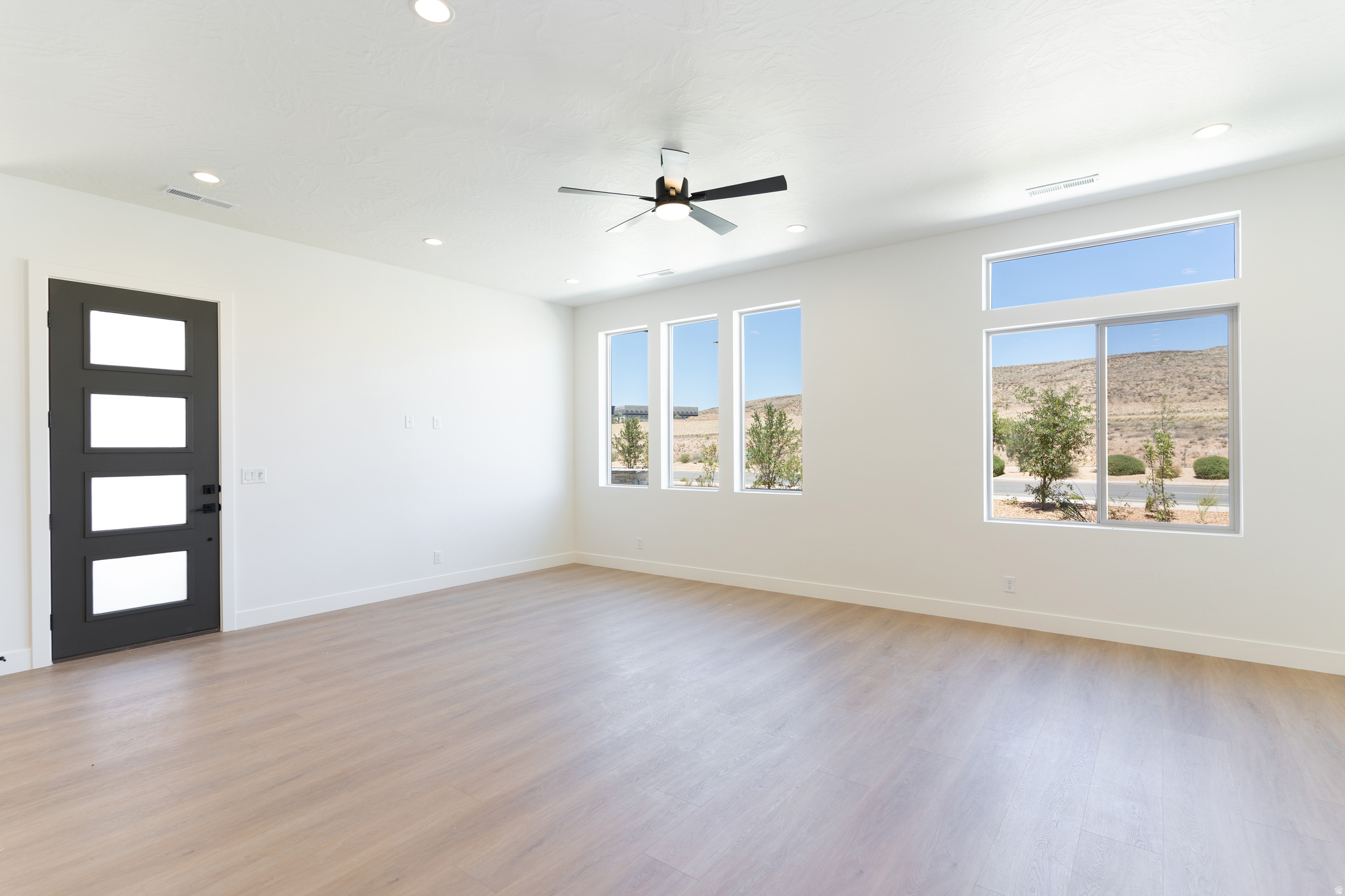 ATKINVILLE TOWNHOMES AT DESERT COLOR - Residential