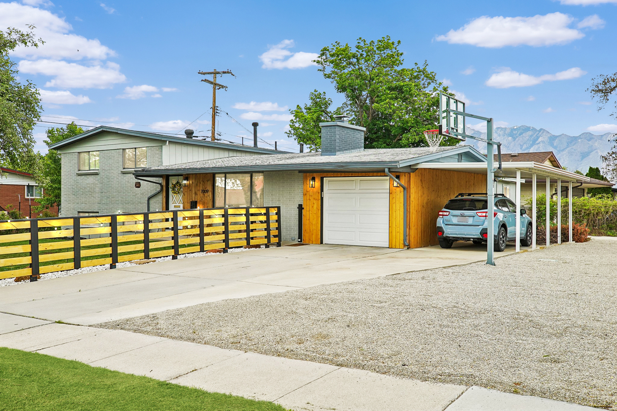 GOLDEN ACRES - Residential