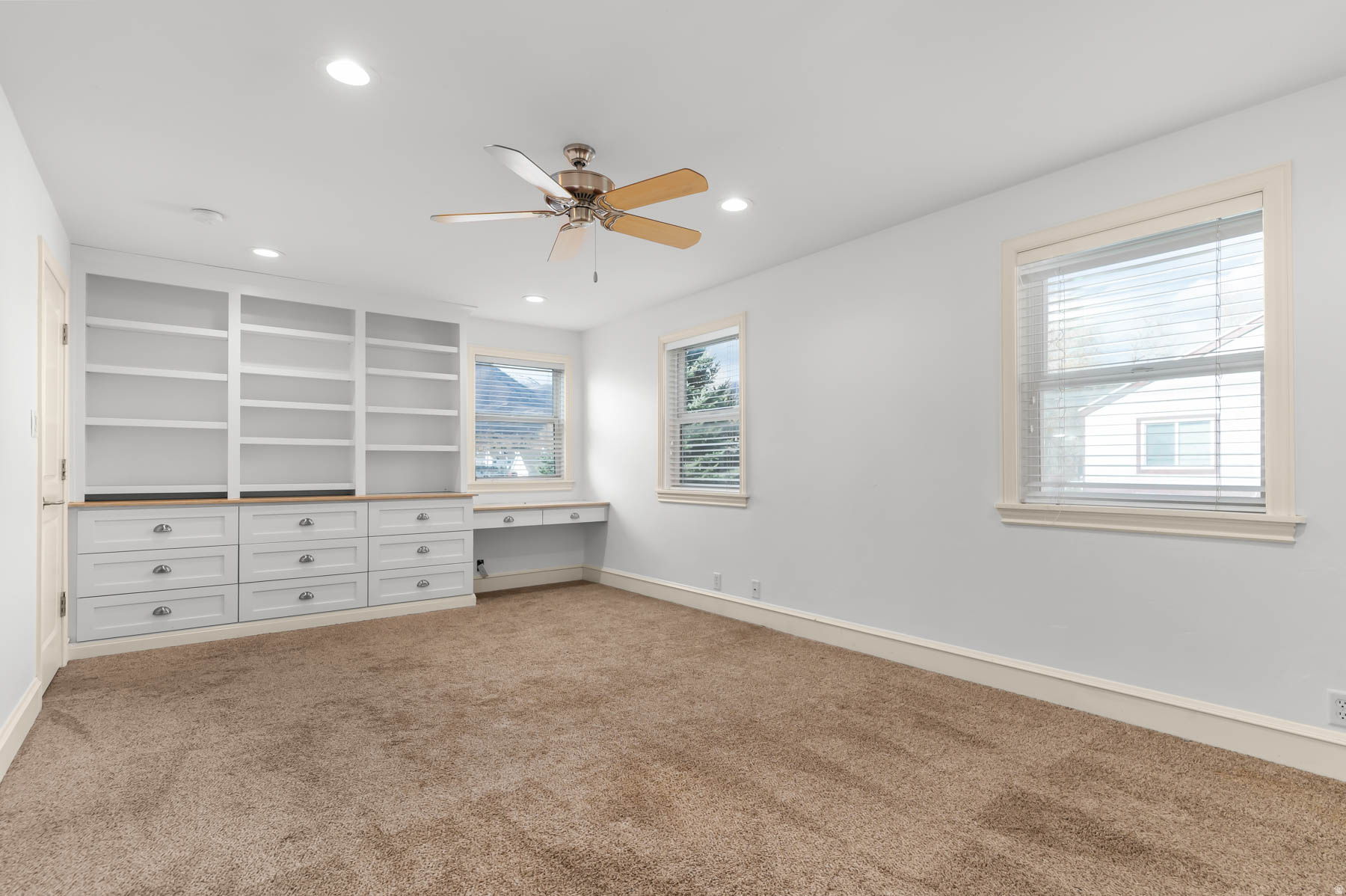 MIDWAY FARMS - Residential