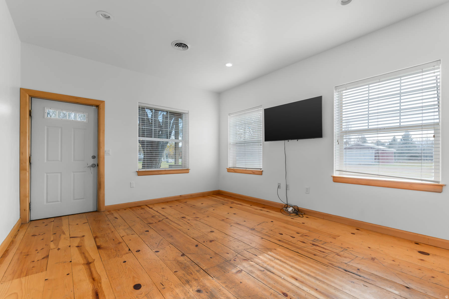 MIDWAY FARMS - Residential