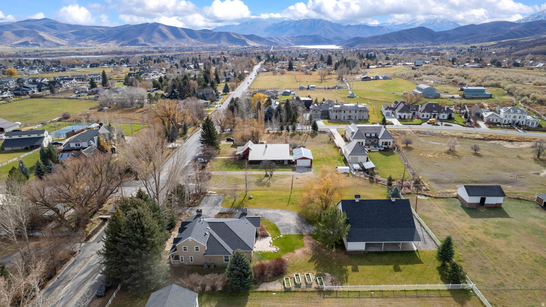 MIDWAY FARMS - Residential