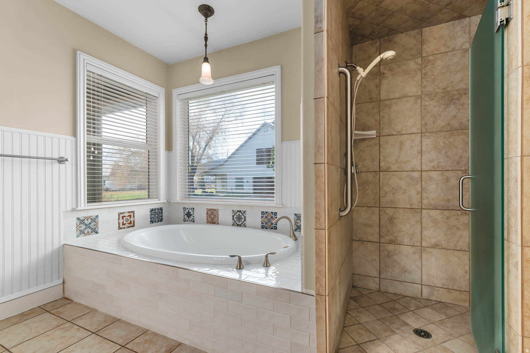 MIDWAY FARMS - Residential