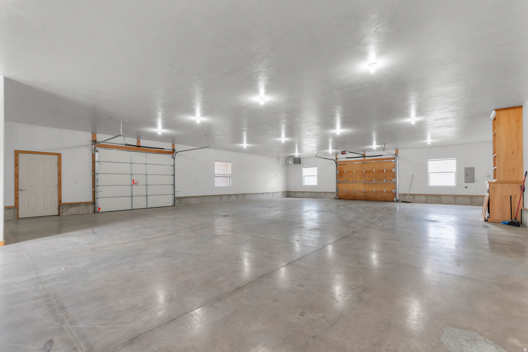 MIDWAY FARMS - Residential