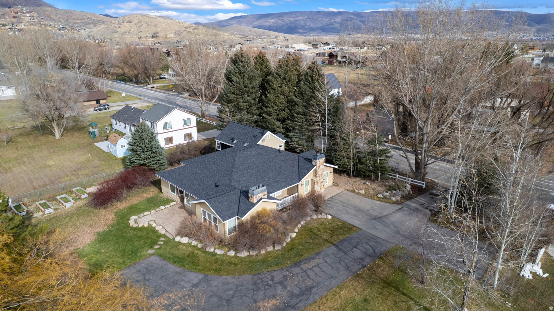 MIDWAY FARMS - Residential
