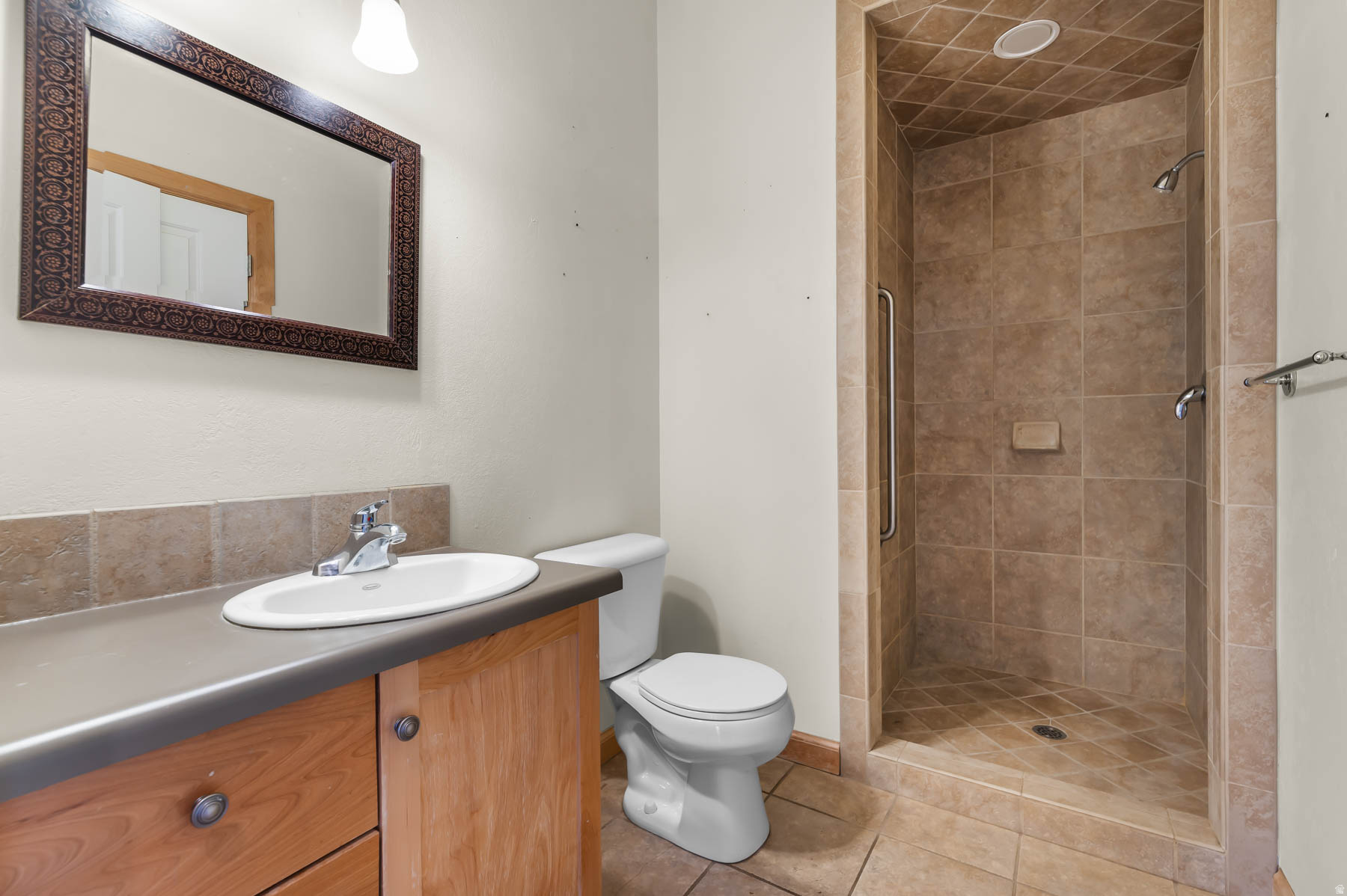 MIDWAY FARMS - Residential