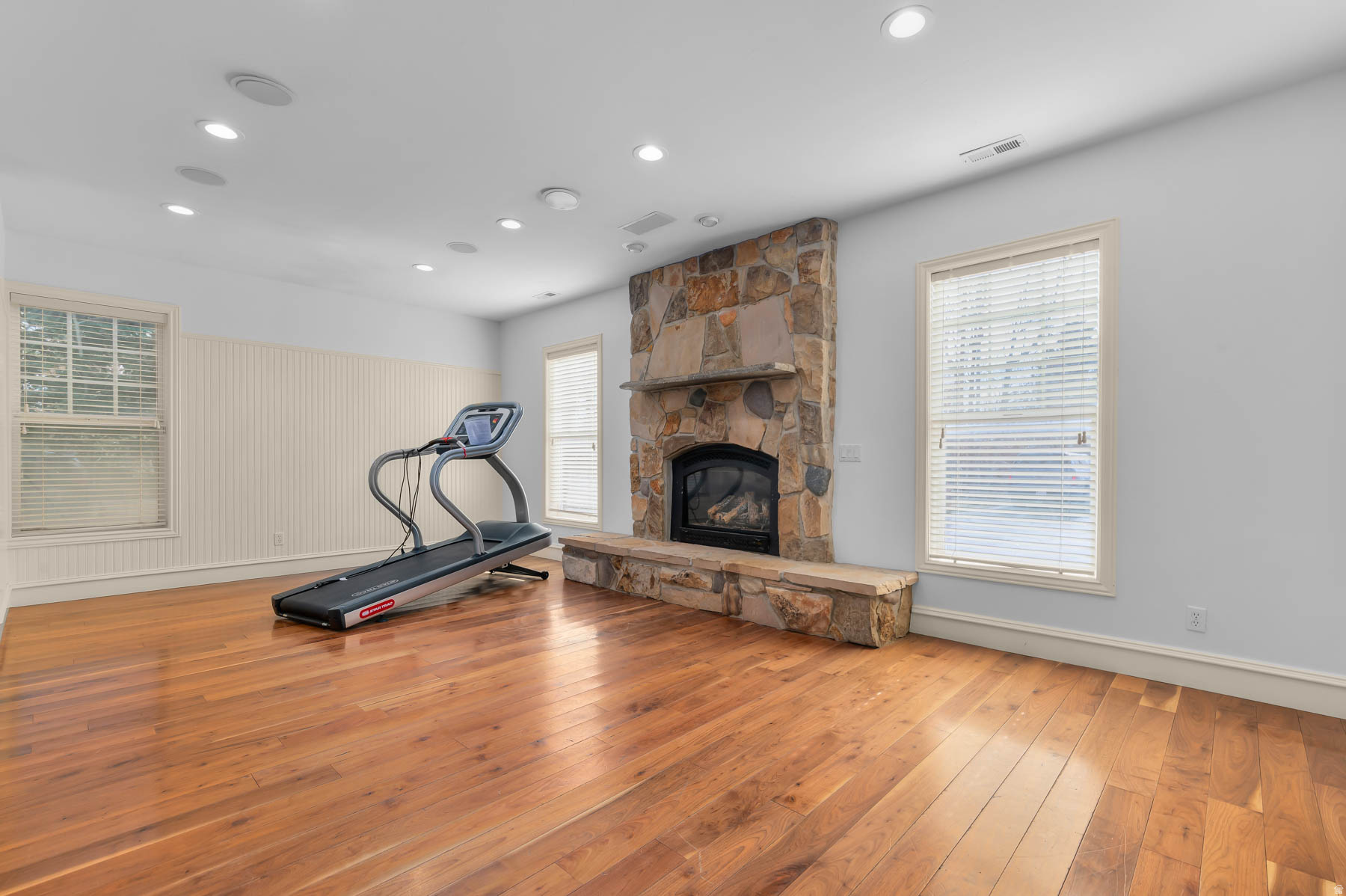 MIDWAY FARMS - Residential