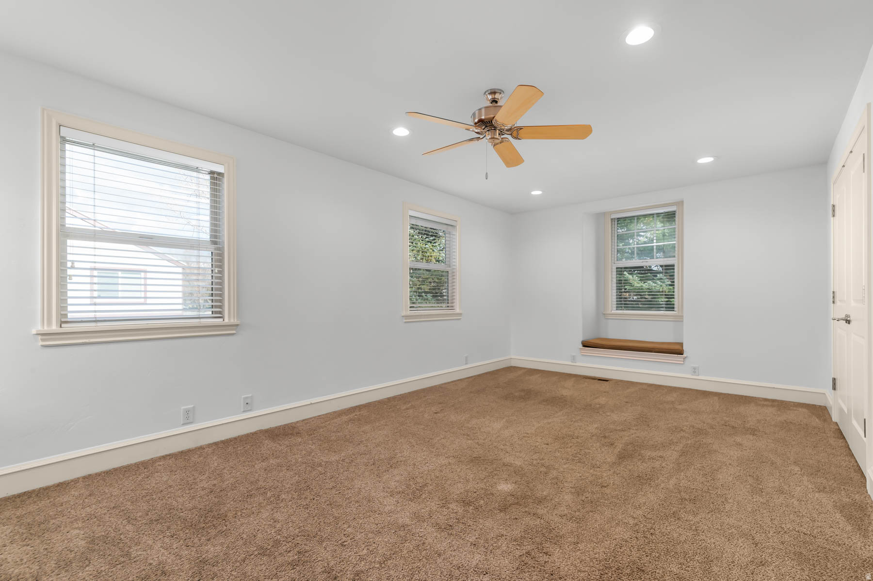MIDWAY FARMS - Residential