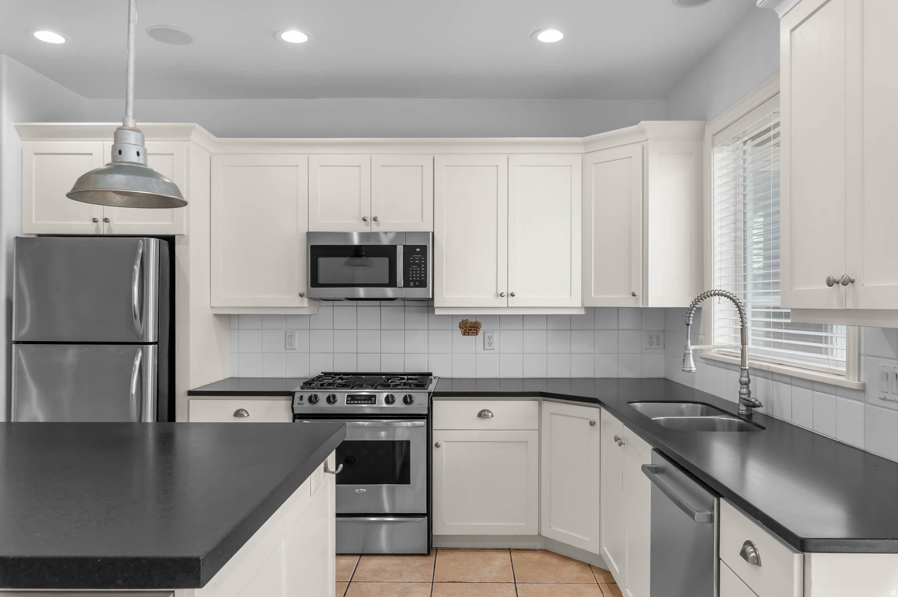 MIDWAY FARMS - Residential