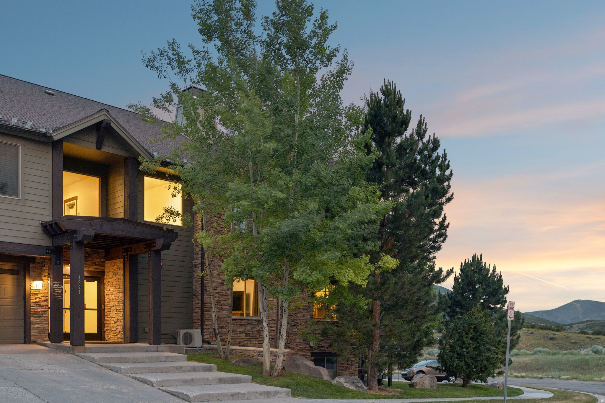 BLACK ROCK RIDGE - Residential