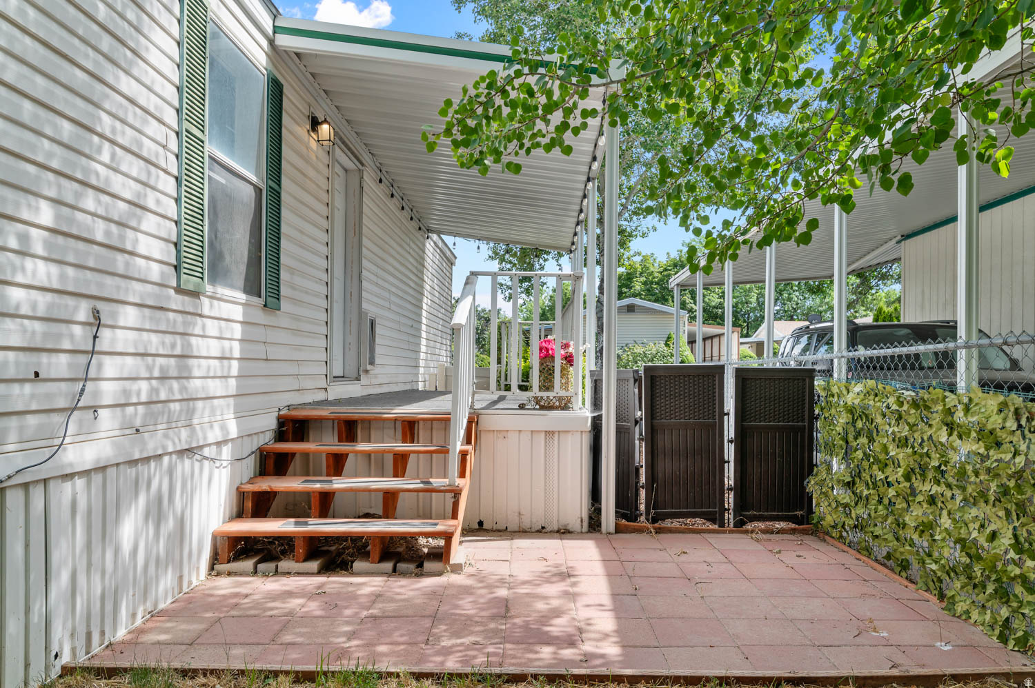 CRESCENTWOOD VILLAGE - Residential