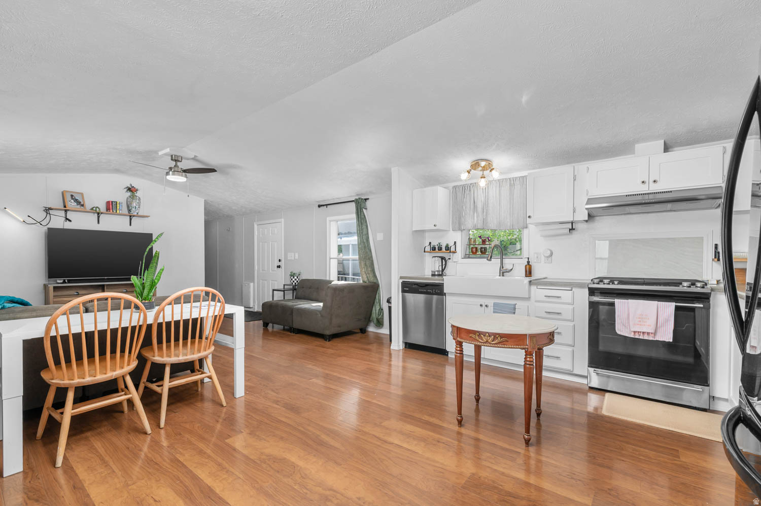 CRESCENTWOOD VILLAGE - Residential