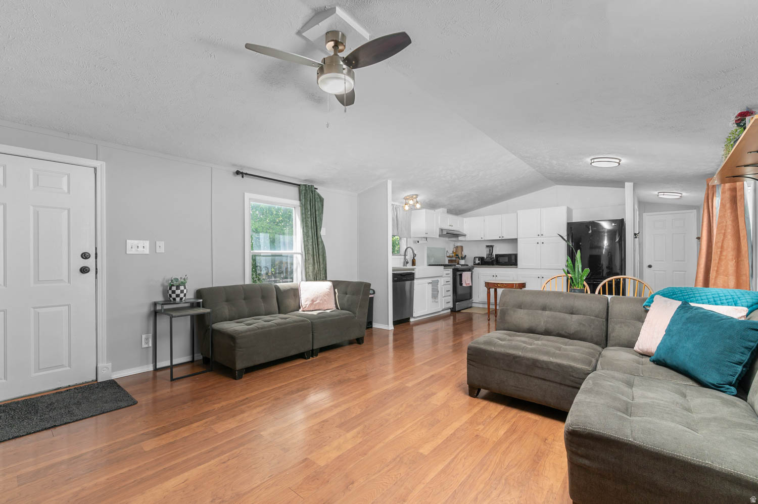 CRESCENTWOOD VILLAGE - Residential