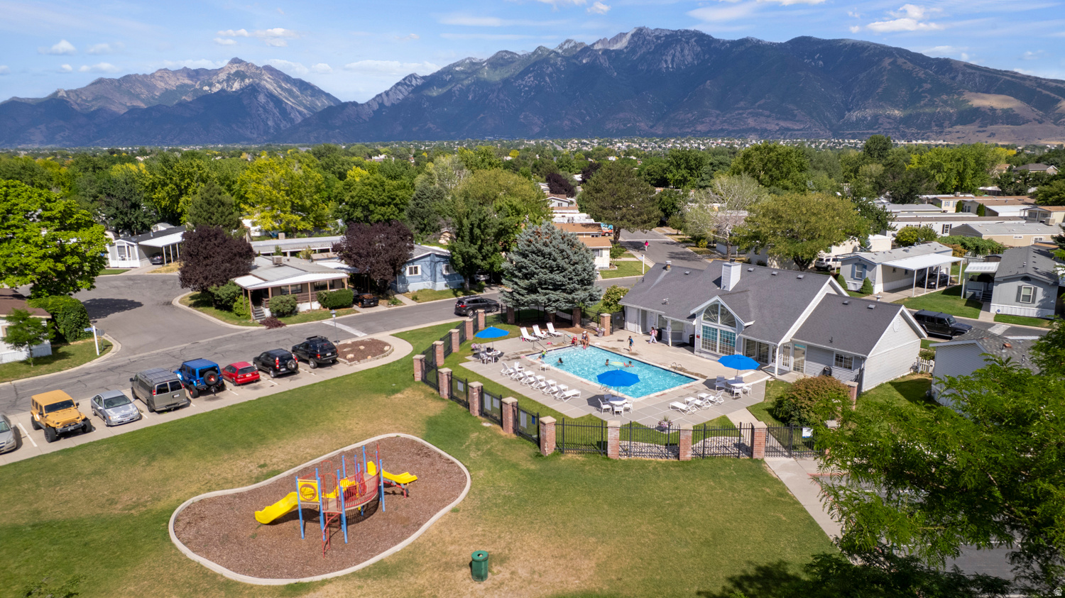 CRESCENTWOOD VILLAGE - Residential