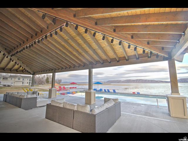 LEGACY BEACH PUD LOT 8 - Residential