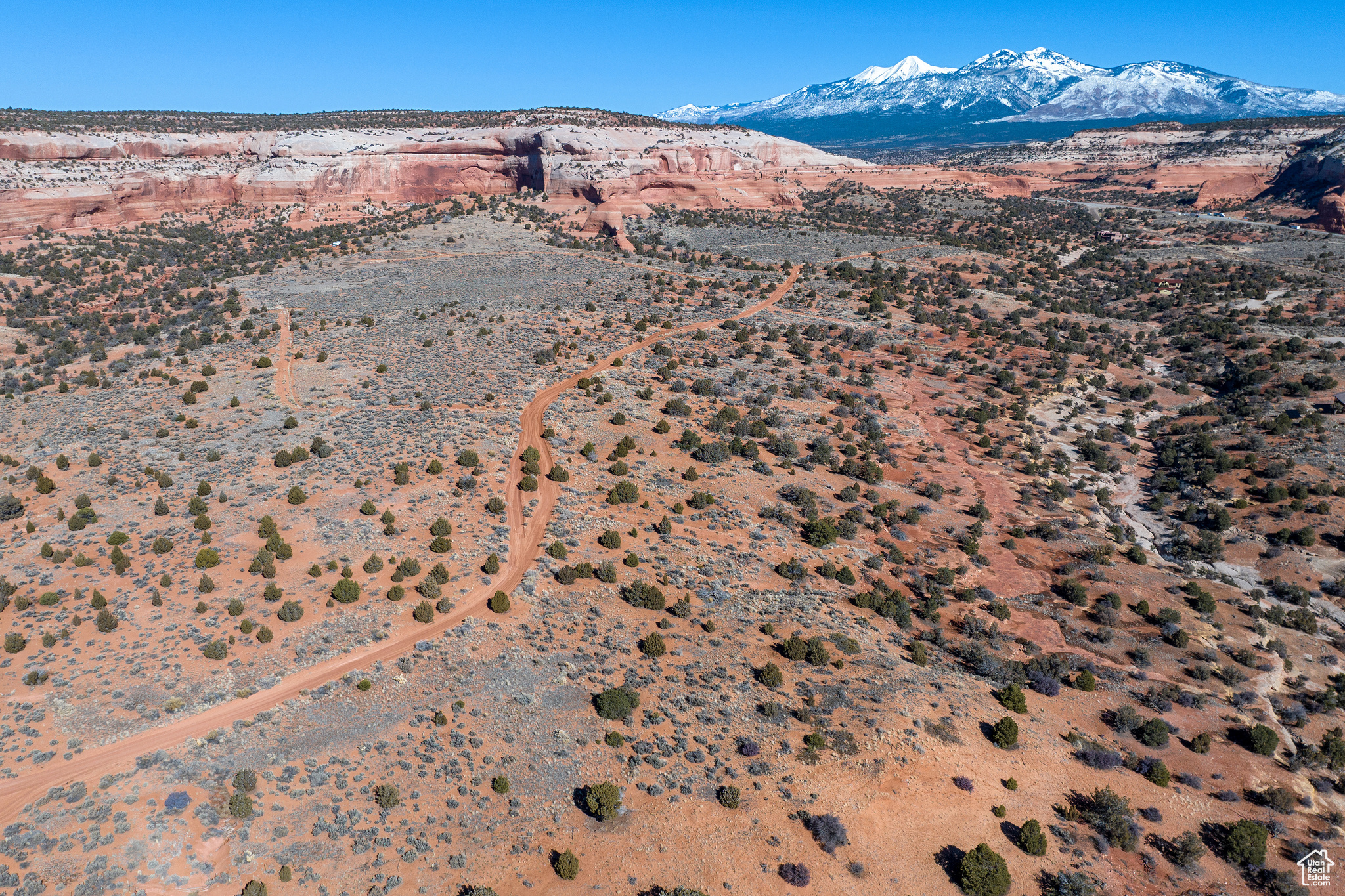 WILSON ARCH RESORT - Commercial Sale
