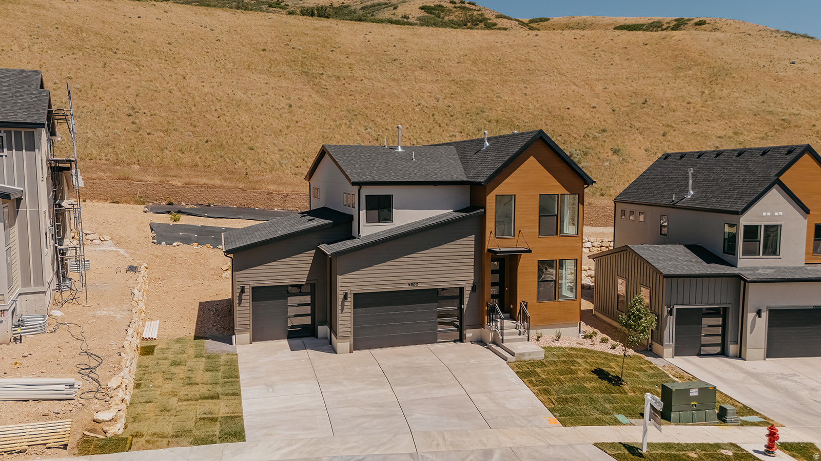 CANYON POINT - Residential