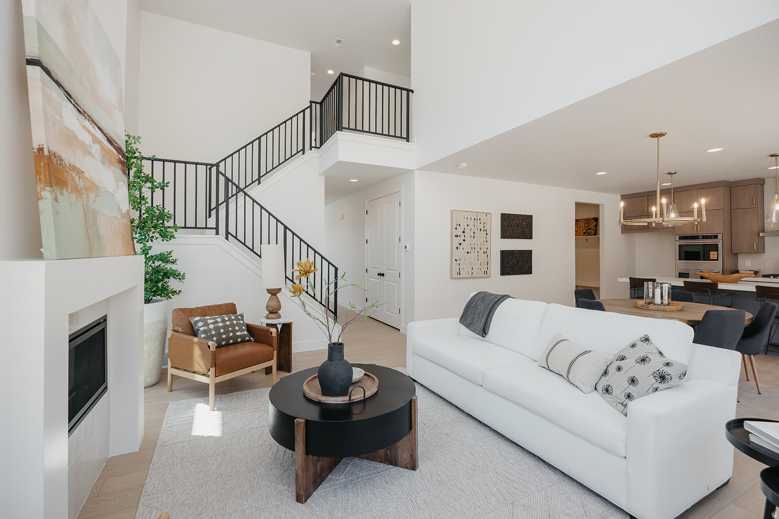 CANYON POINT - Residential