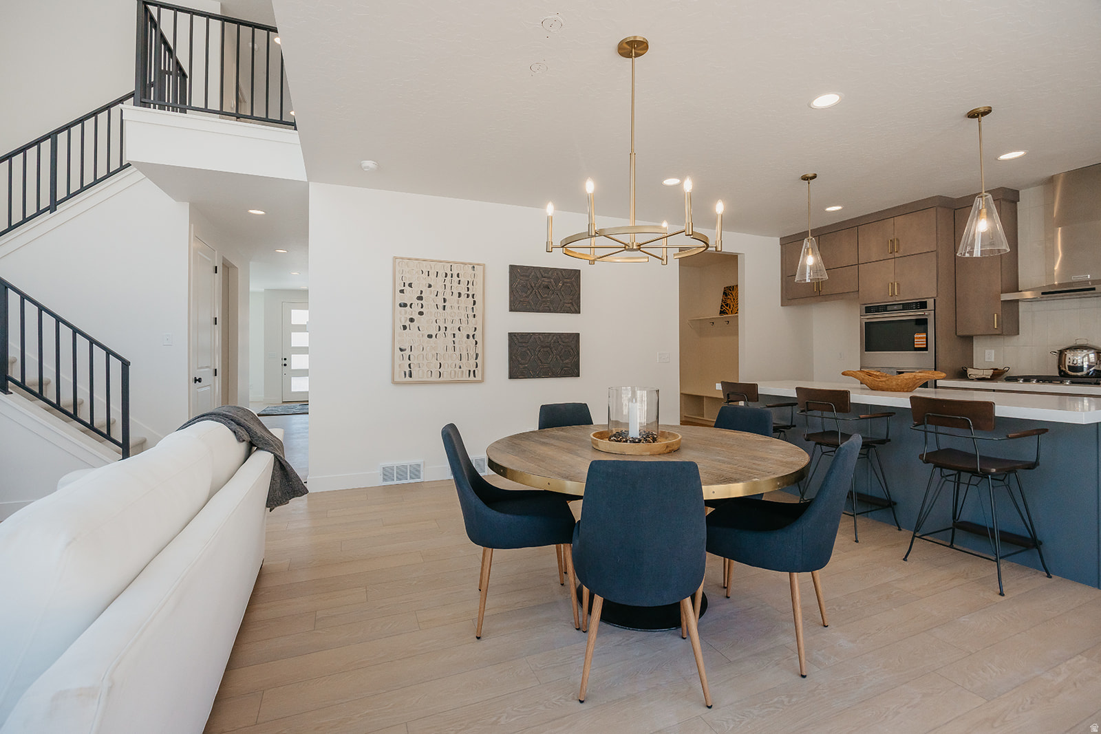 CANYON POINT - Residential
