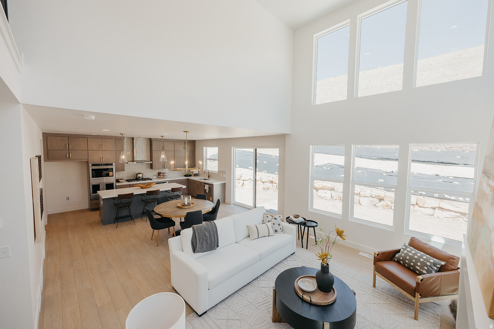 CANYON POINT - Residential
