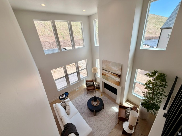 CANYON POINT - Residential
