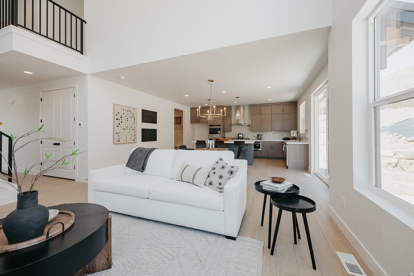 CANYON POINT - Residential