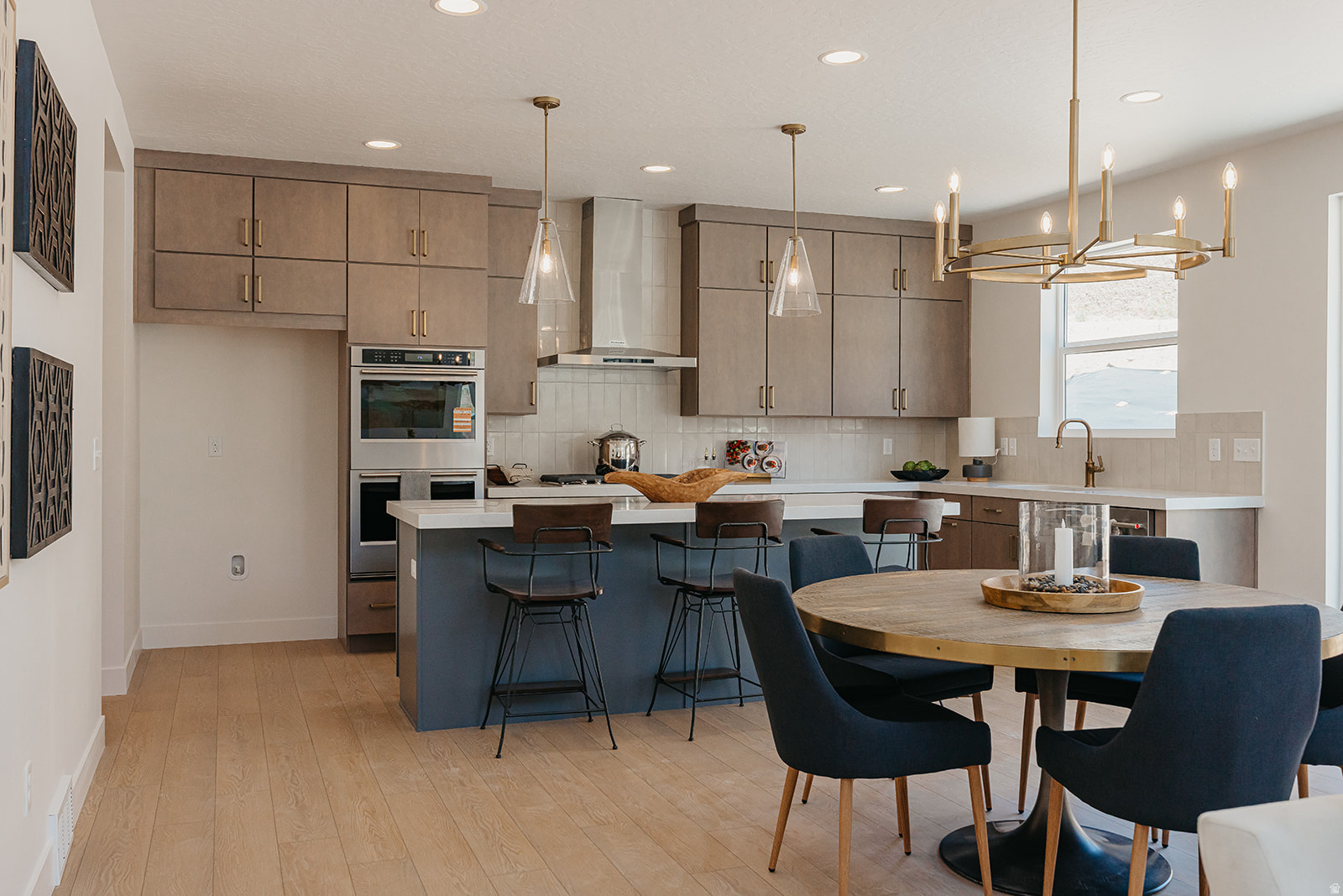 CANYON POINT - Residential