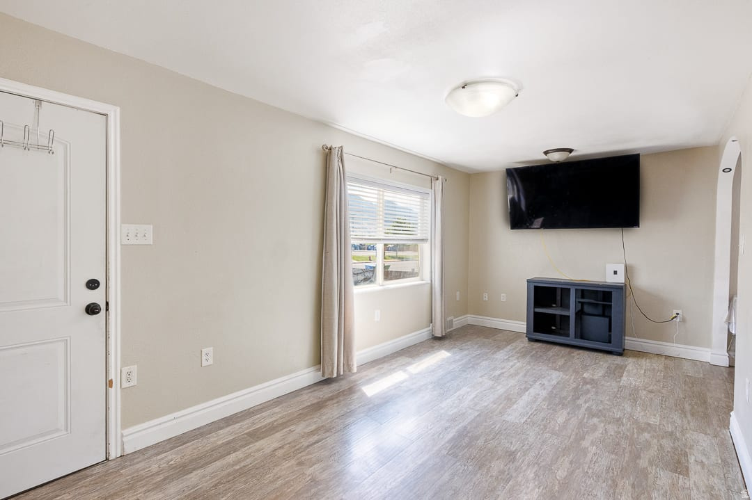 CASCADE ACRES - Residential