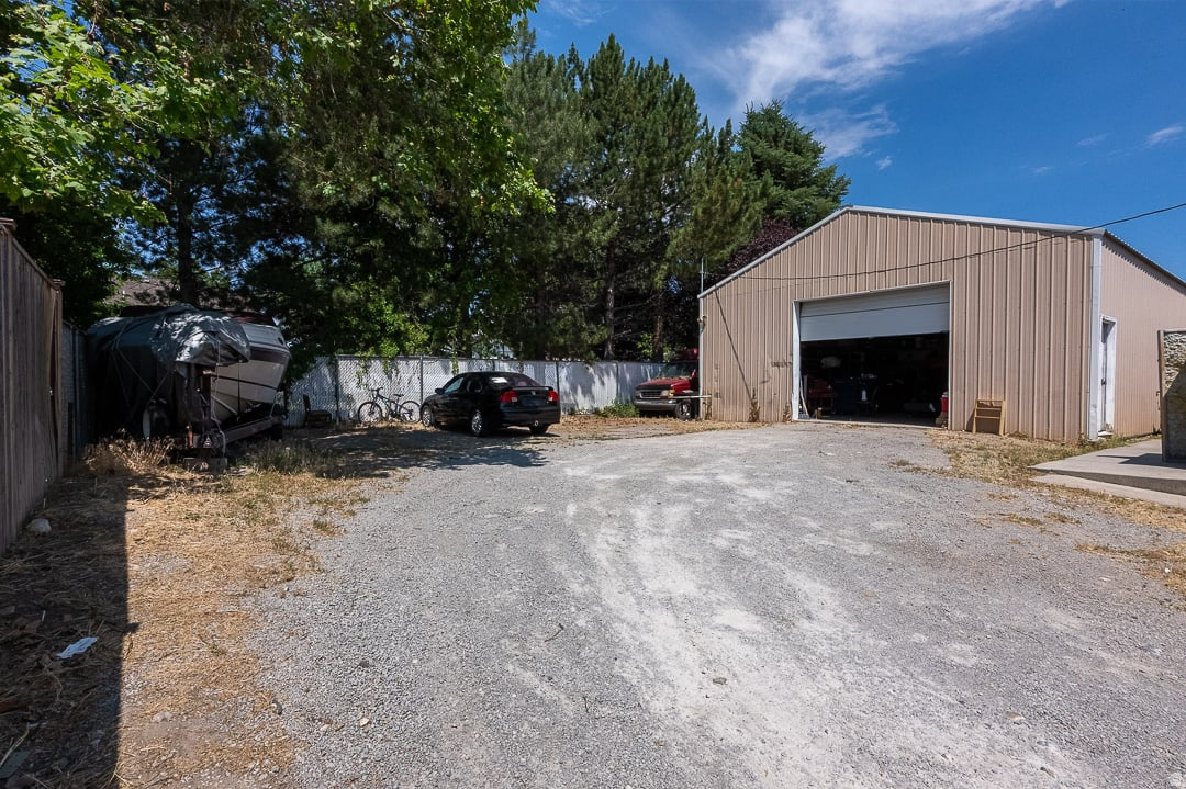 CASCADE ACRES - Residential