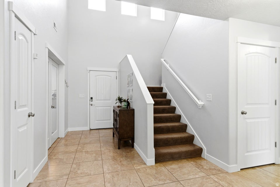 HUNTERS CREEK - Residential