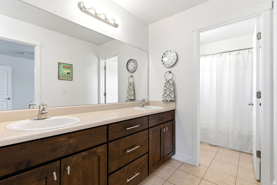 HUNTERS CREEK - Residential
