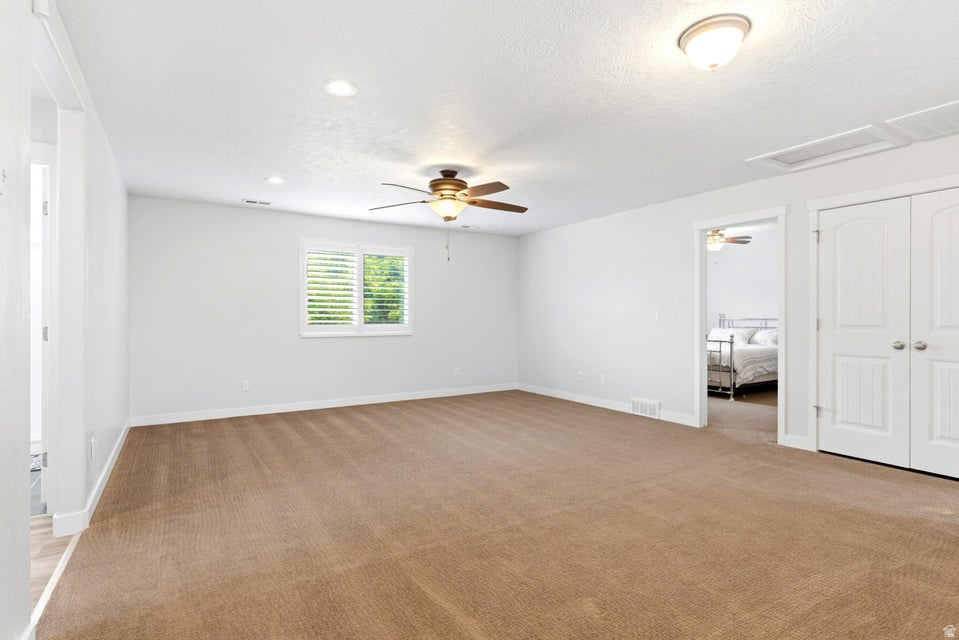 HUNTERS CREEK - Residential