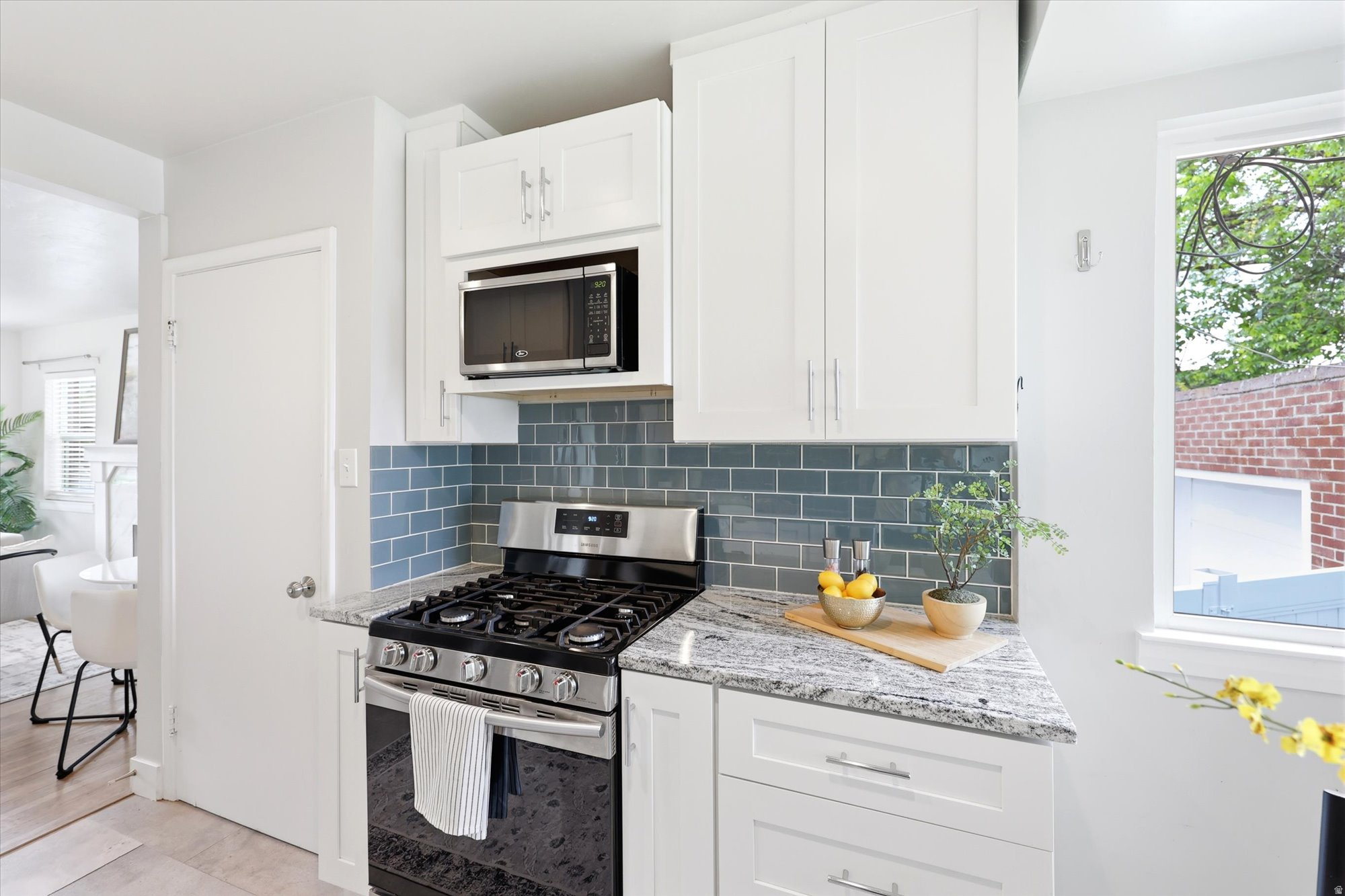 NORTH UNIVERSITY - Residential