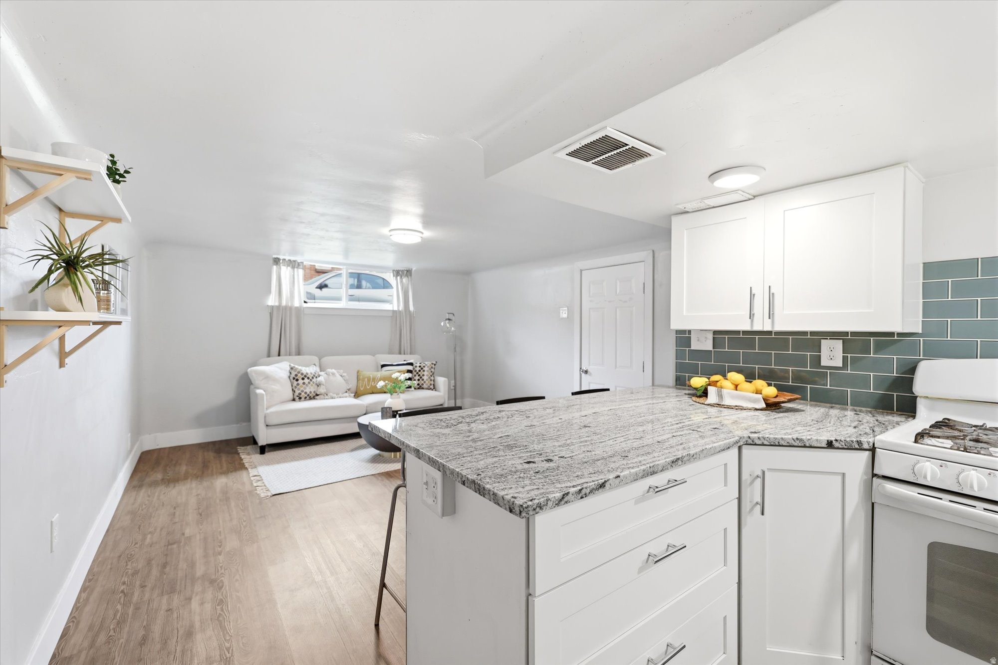 NORTH UNIVERSITY - Residential