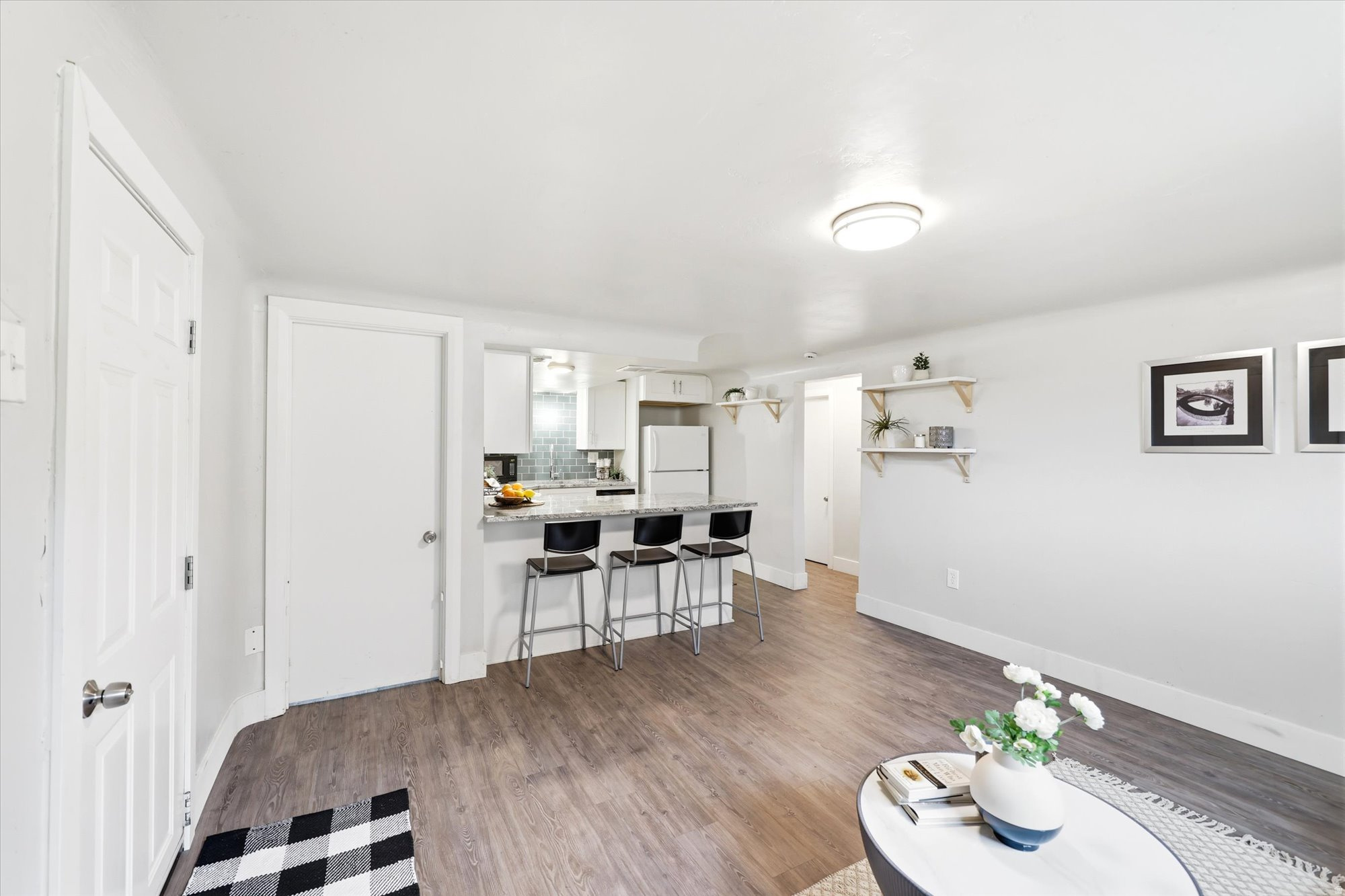 NORTH UNIVERSITY - Residential