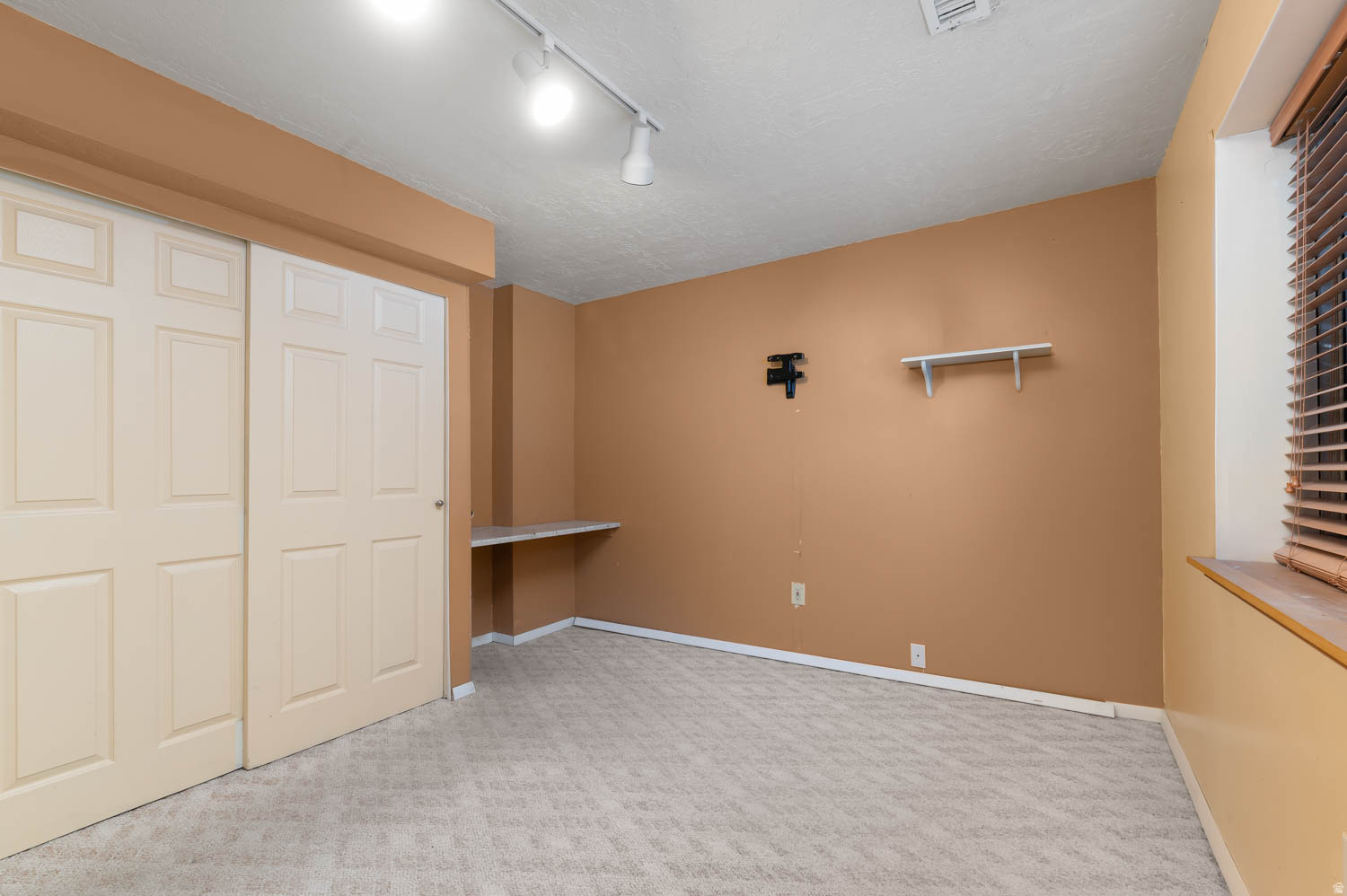 BROADMOOR - Residential