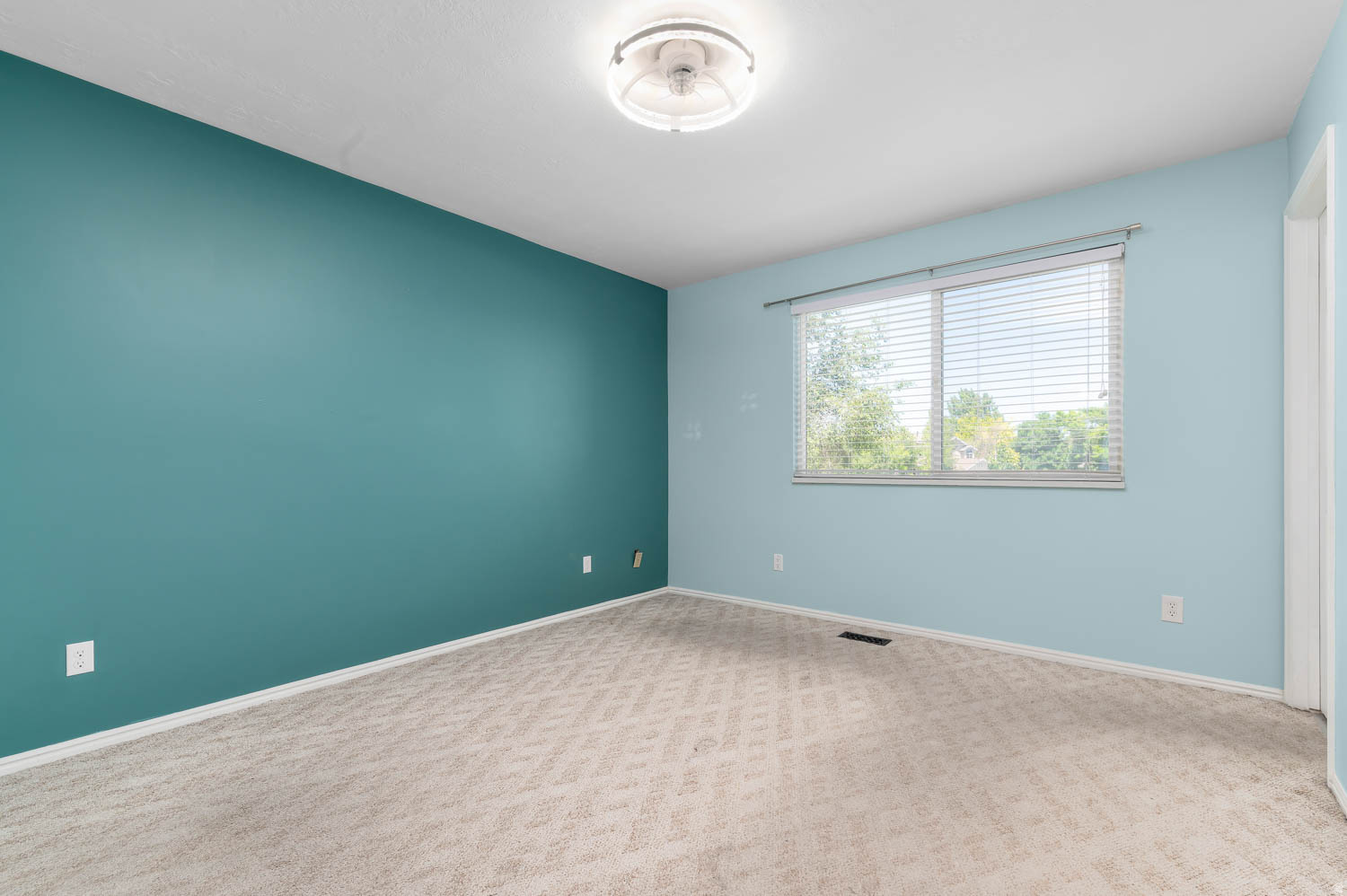 BROADMOOR - Residential