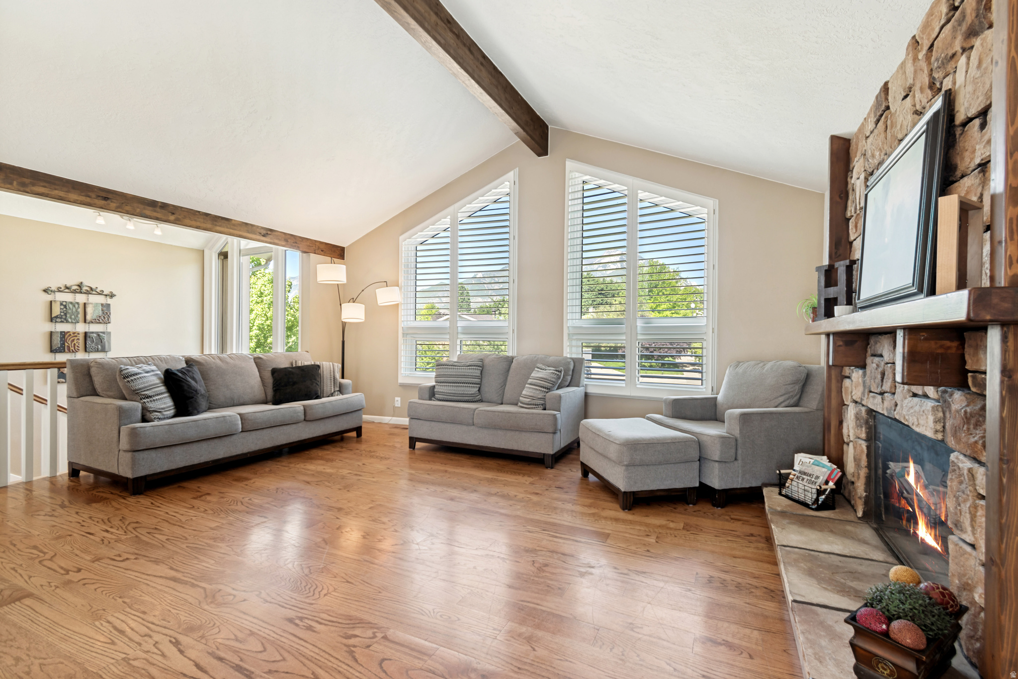 FALCONHURST - Residential