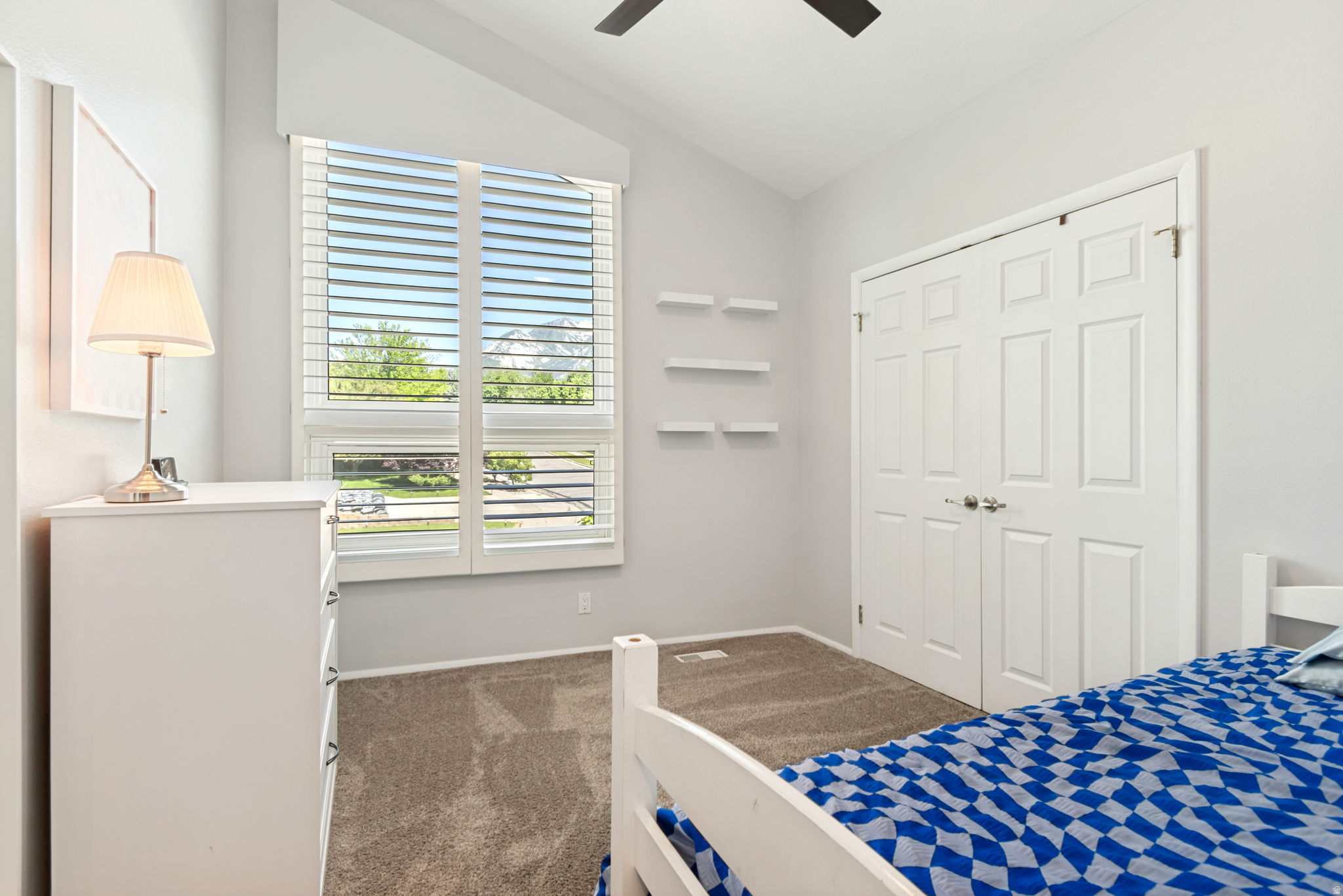 FALCONHURST - Residential