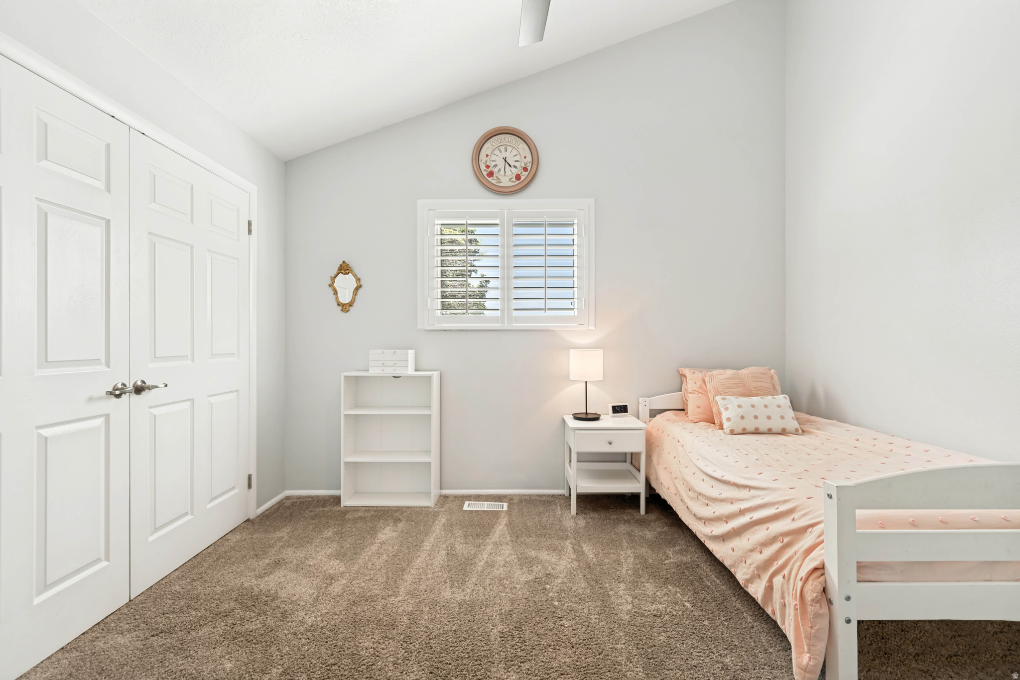 FALCONHURST - Residential