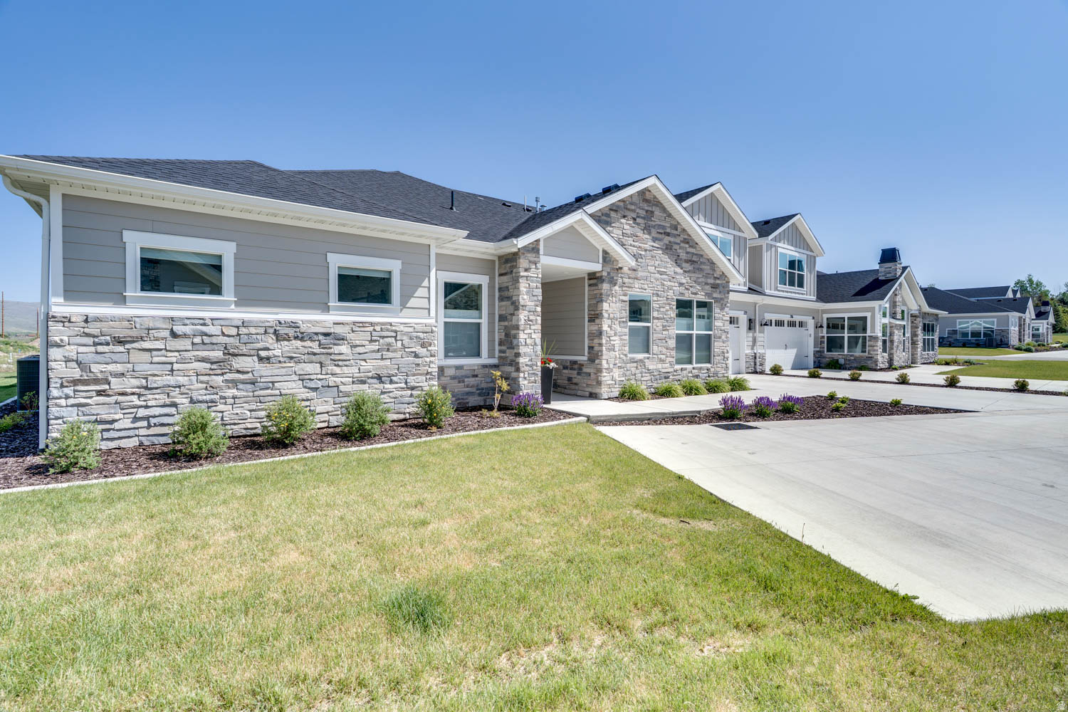 KIMBALL VILLAS - Residential