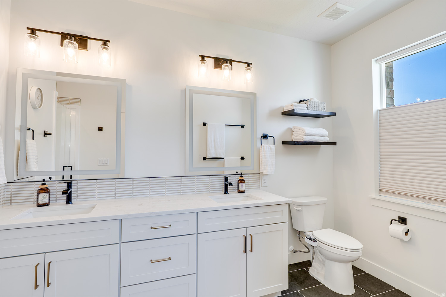 KIMBALL VILLAS - Residential