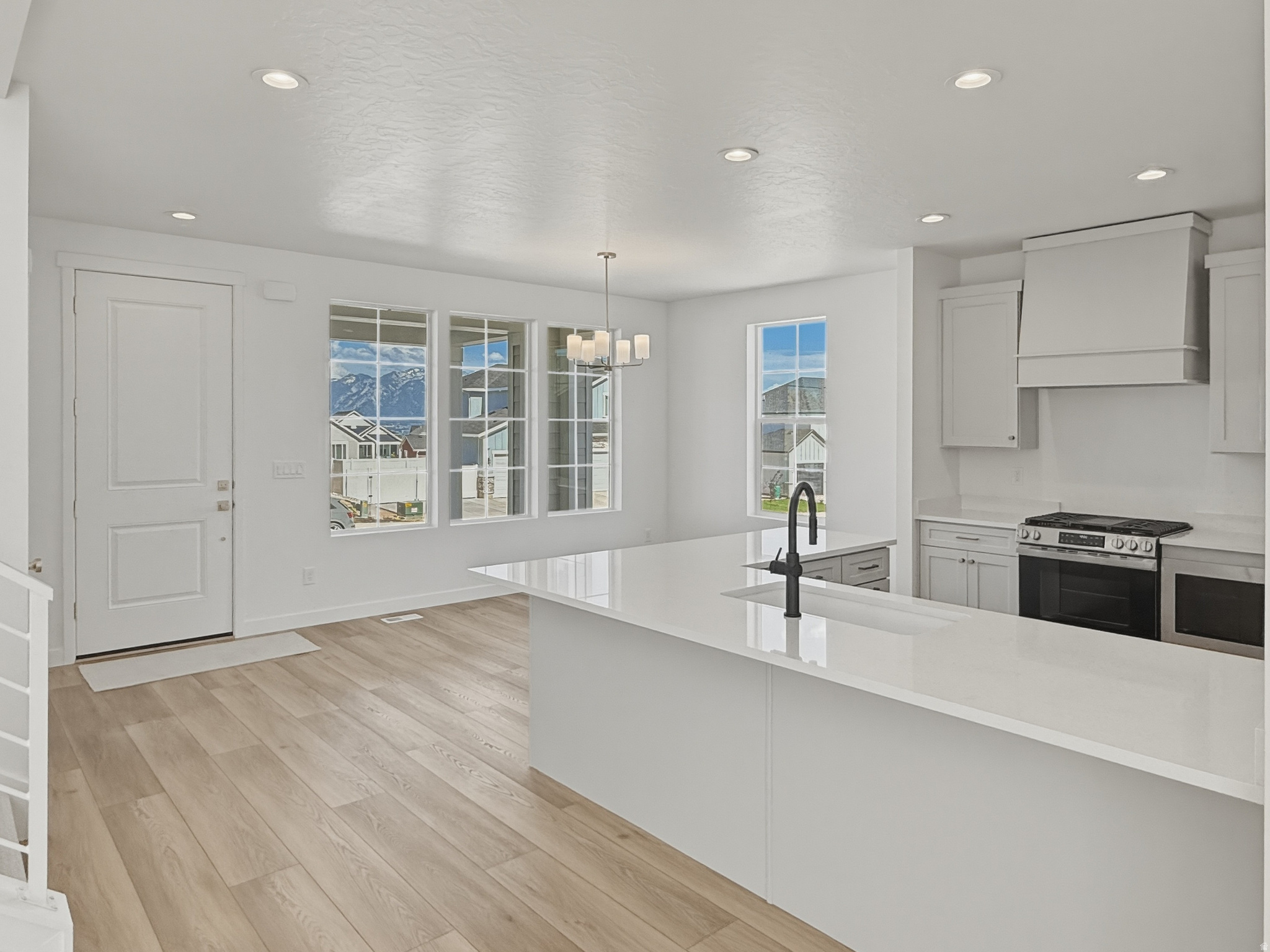 OQUIRRH WEST - Residential