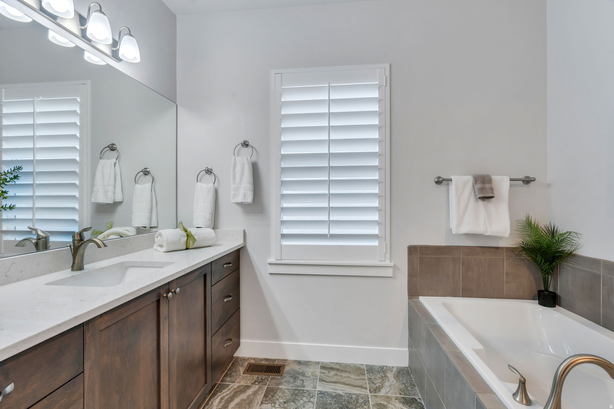 EASTRIDGE PARK - Residential