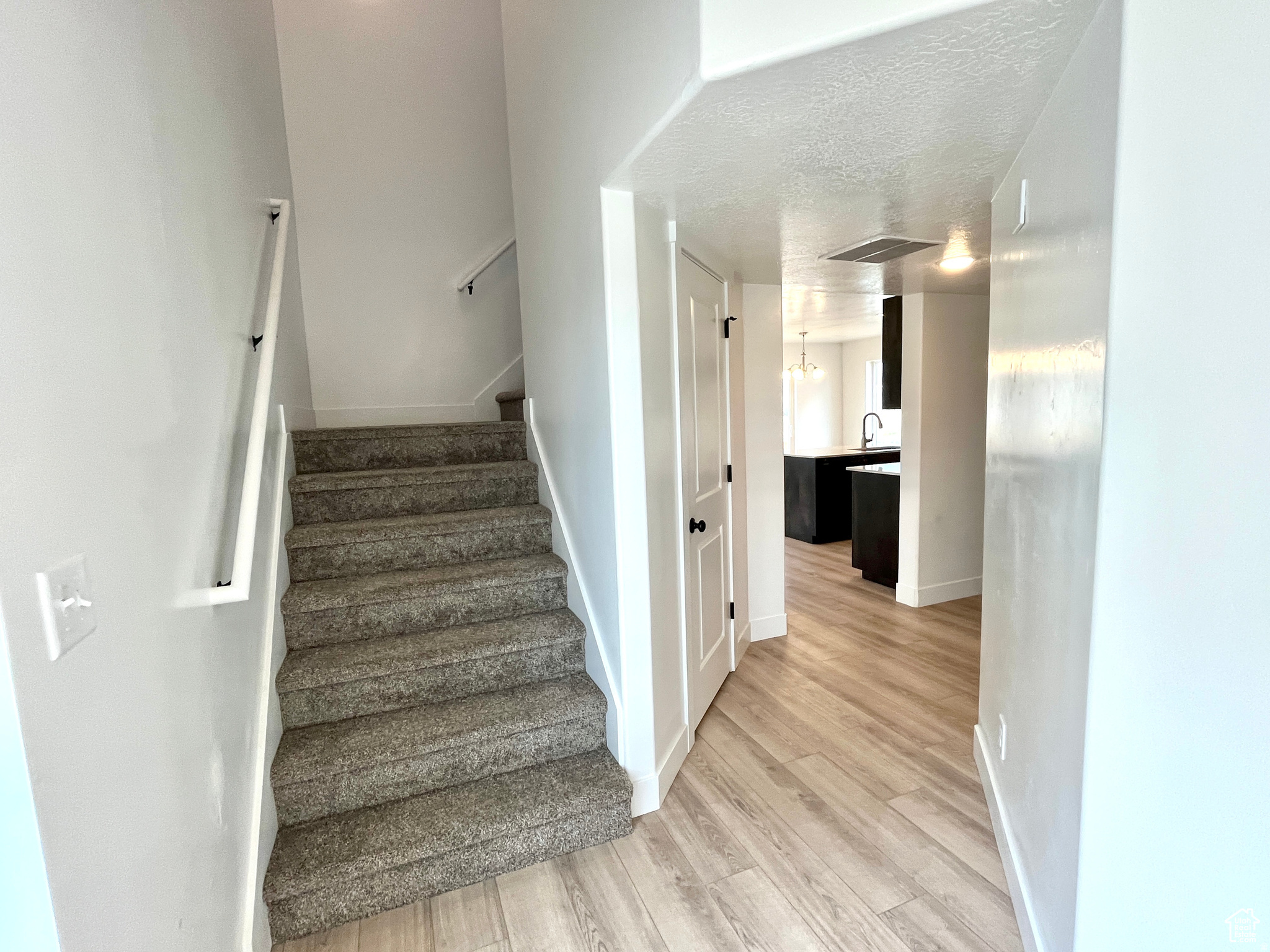 RIDGE - Residential