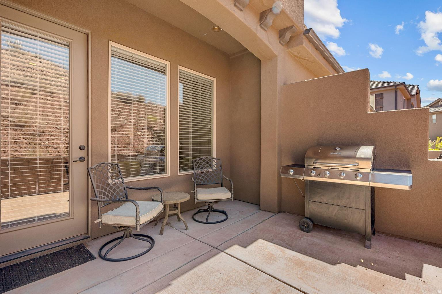 CORAL RIDGE TOWNHOMES PH 3-C - Residential