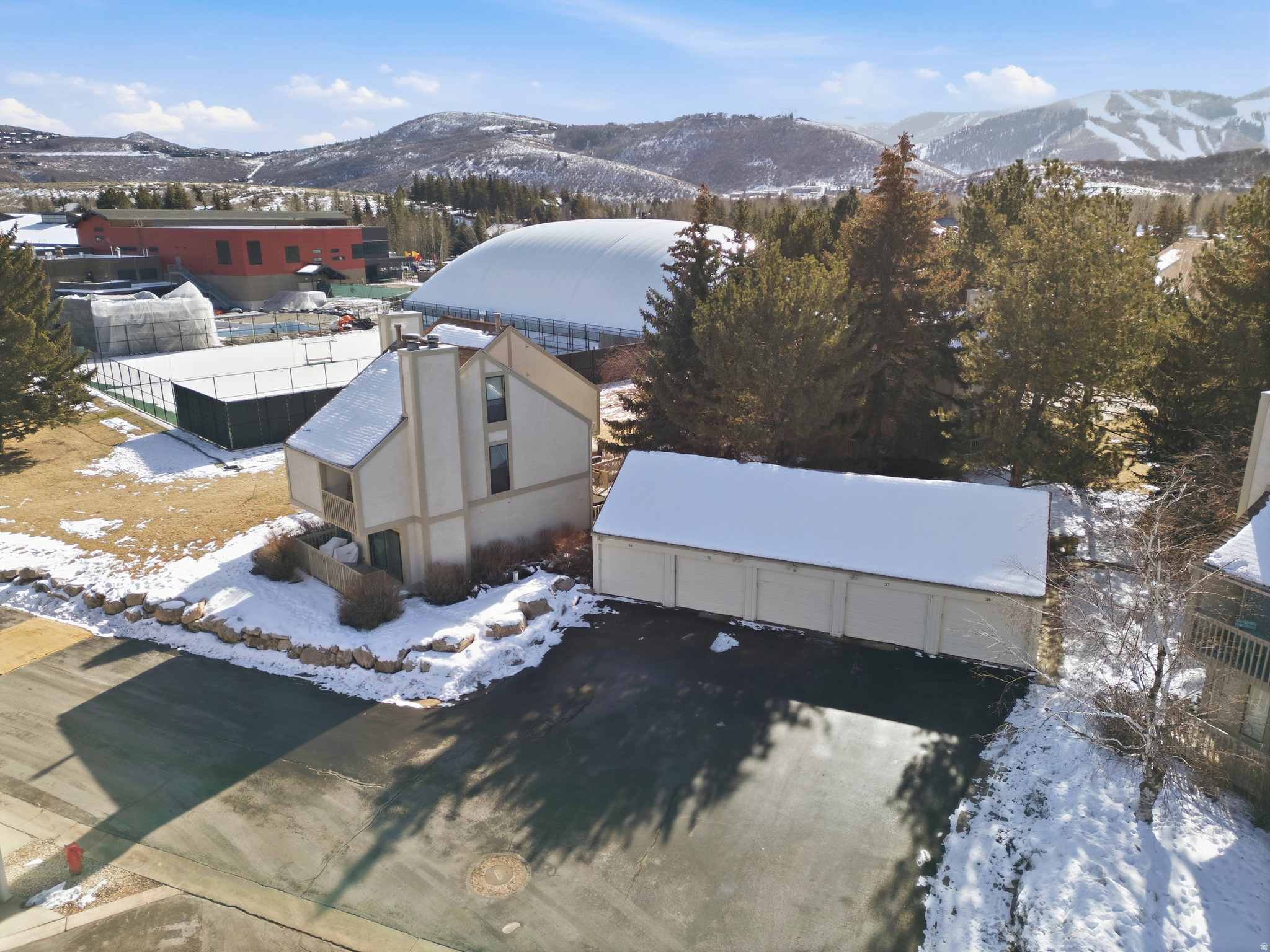 RACQUET CLUB VILLAGE SUB - Residential