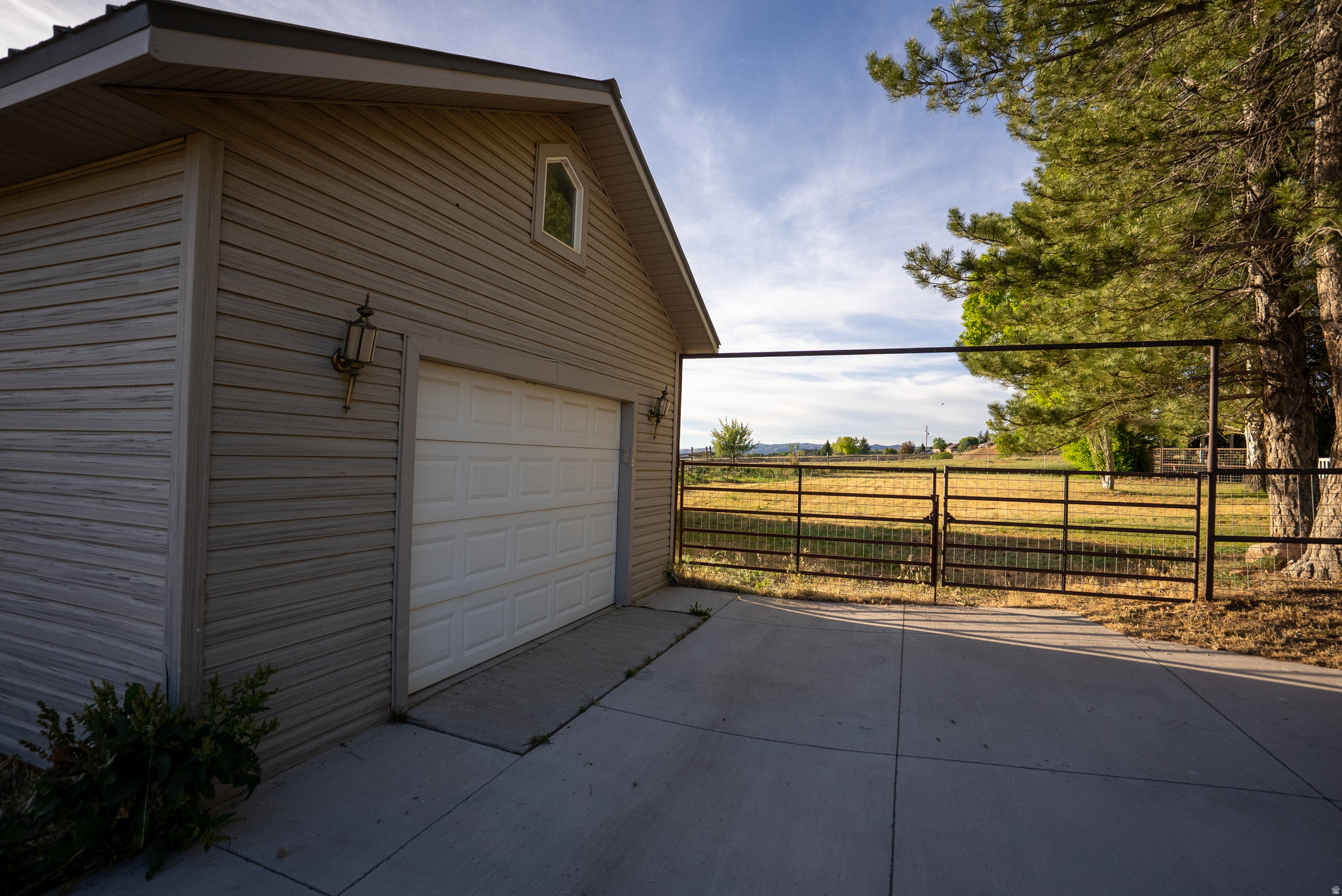 NORTH SUMMIT - Residential
