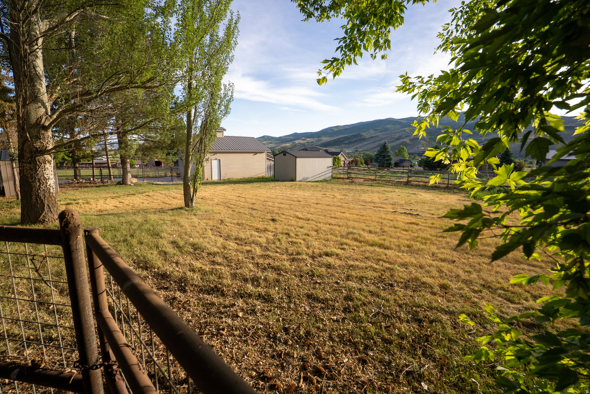 NORTH SUMMIT - Residential