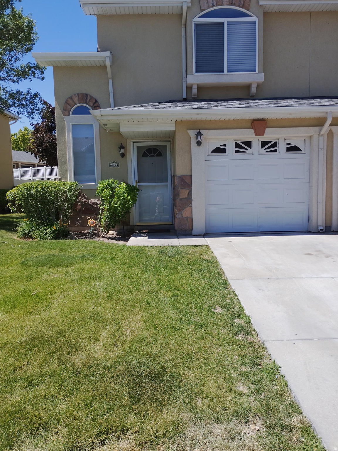 Wonderful West Jordan end unit Townhouse. This townhome has 3 bedrooms and 2 1/2 baths. Enclosed patio in back with gate. Also a swimming pool and playground right behind the fenced yard. This townhouse has been updated with new LPV flooring. Very clean and nice. Close to everything. Sq. ft was obtained from county records. Buyer to verify sq. ft.