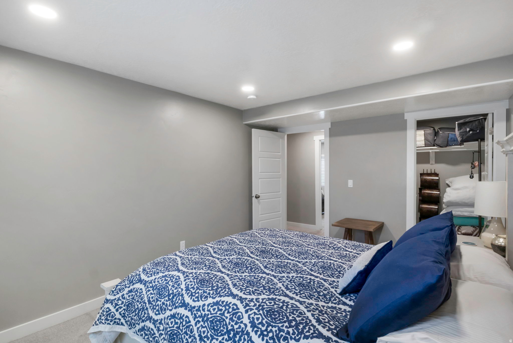 RIDGE - Residential